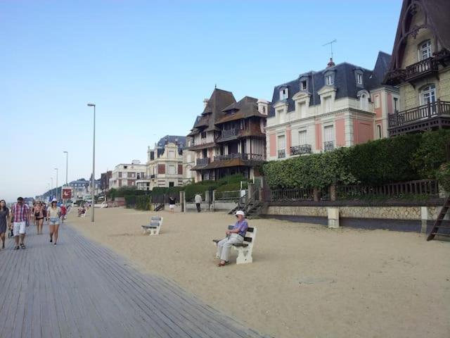 Un Chez Soi Bord De Mer Trouville-sur-Mer Εξωτερικό φωτογραφία